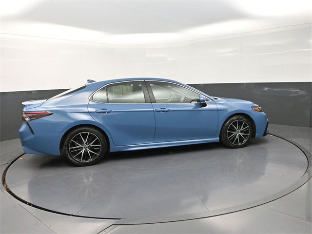 2023 Toyota Camry SE photo 8