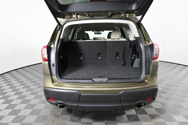 2022 Subaru Ascent Limited photo 7