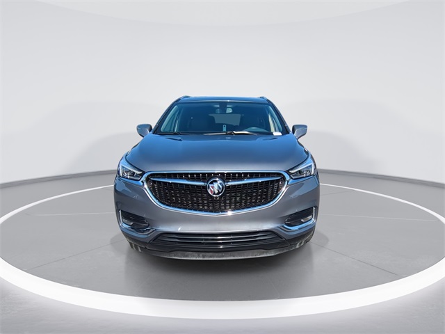 2018 Buick Enclave Essence photo 2