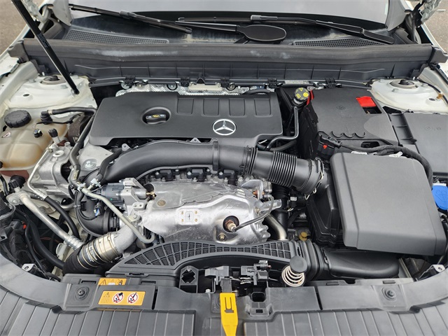 2022 Mercedes Benz GLB 250 4MATIC photo 17