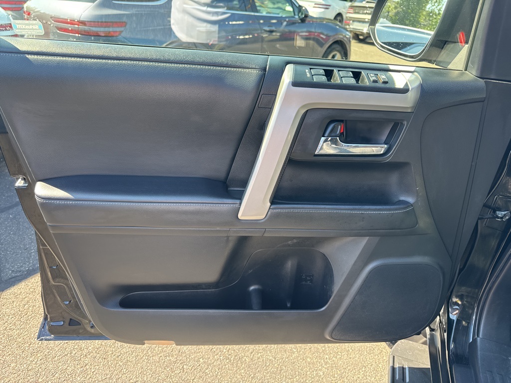 2021 Toyota 4Runner SR5 Premium photo 13