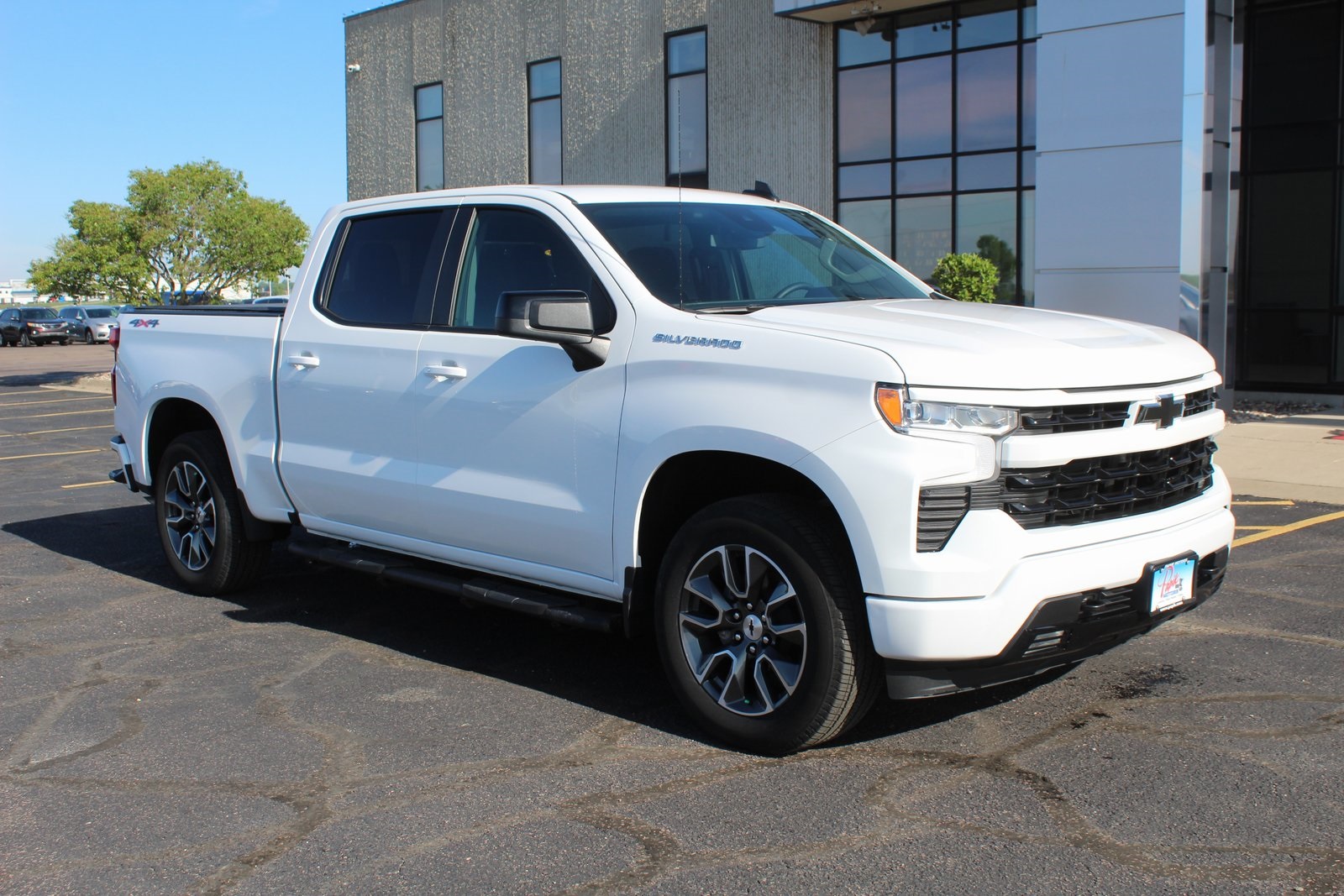 Used 2024 Chevrolet Silverado 1500 RST with VIN 2GCUDEED9R1238266 for sale in Luverne, Minnesota