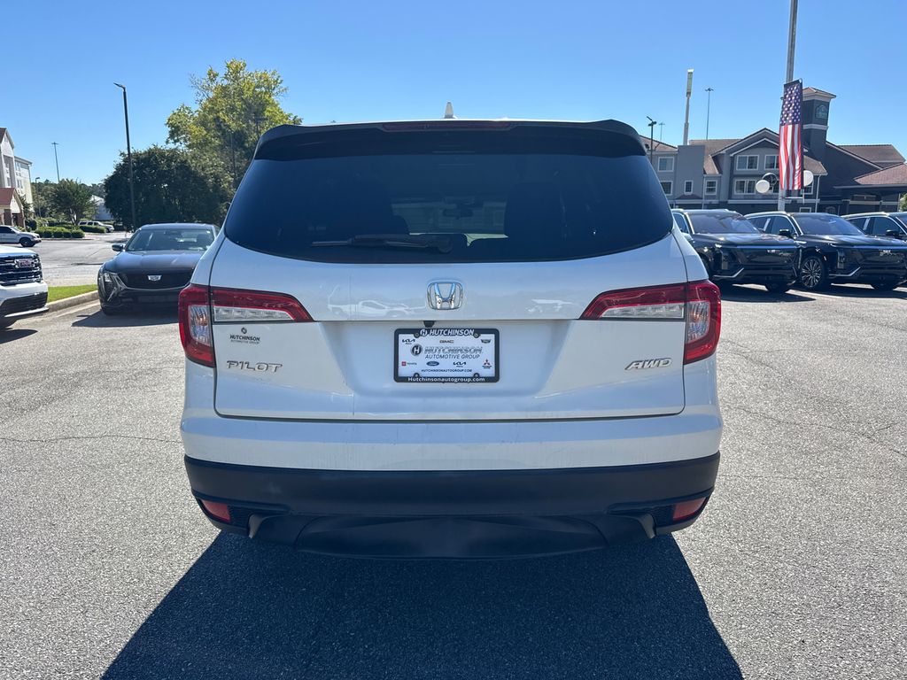 2019 Honda Pilot LX photo 4