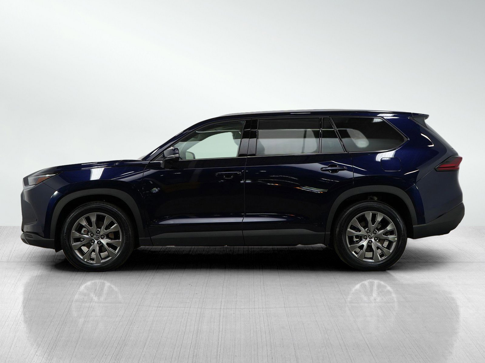 Used 2025 Toyota Grand Highlander Limited with VIN 5TDACAB54SS032458 for sale in Bloomington, Minnesota