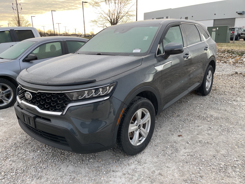2021 Kia Sorento LX's photo