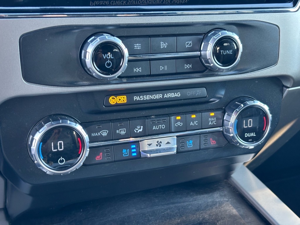 2022 Ford F-250 Lariat photo 15