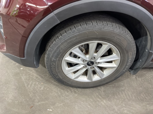 2019 Kia Sorento LX photo 3