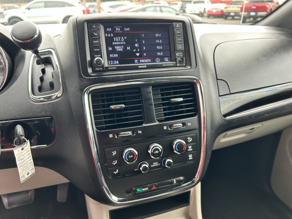 2019 Dodge Grand Caravan SXT photo 17