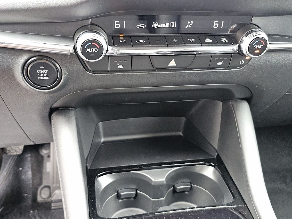 2025 Mazda Mazda3 2.5 s Preferred photo 21