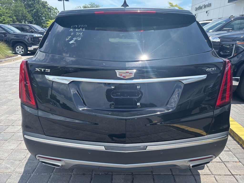 2025 Cadillac XT5 Premium Luxury photo 3