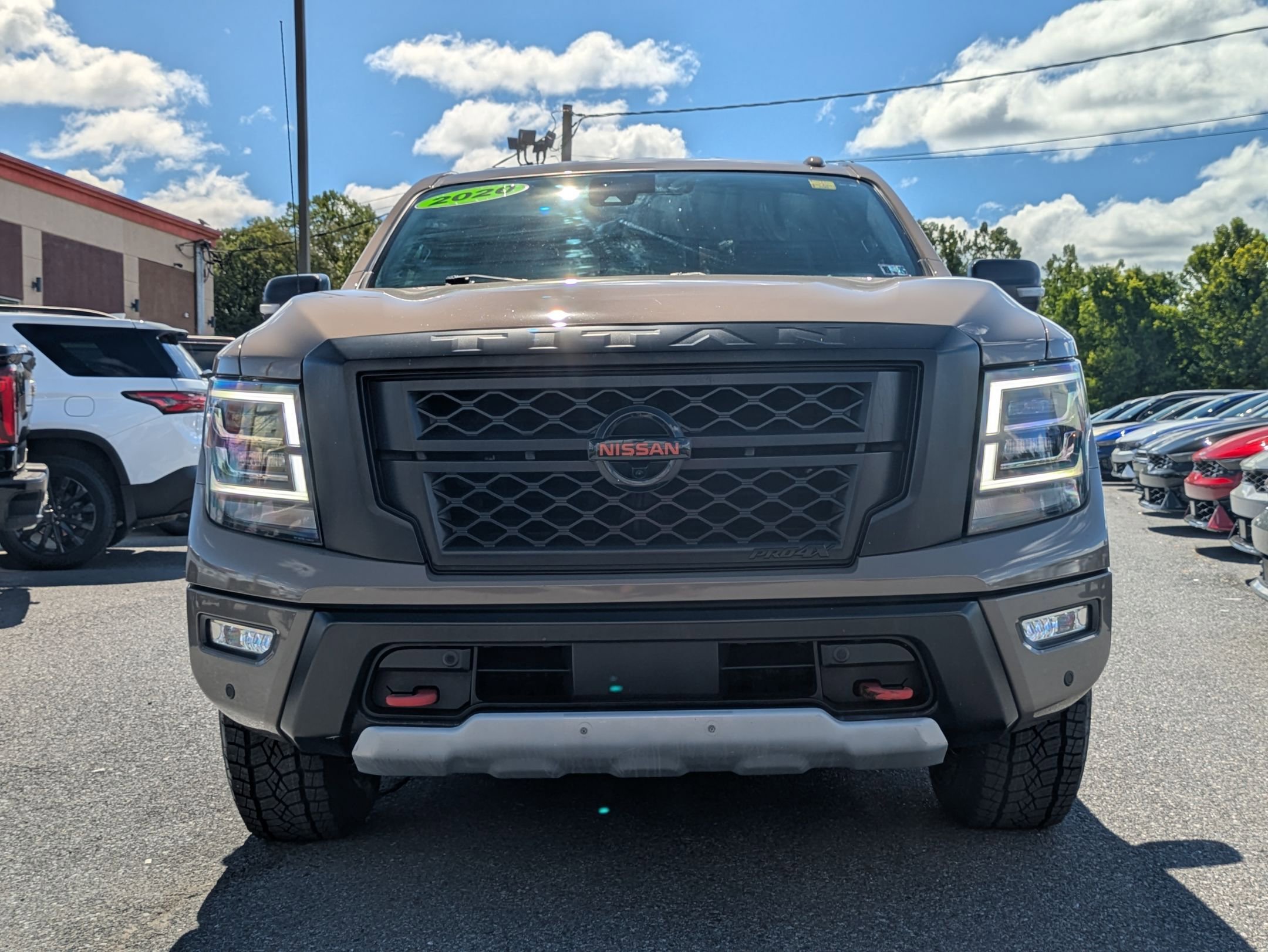 2020 Nissan Titan PRO-4X photo 2