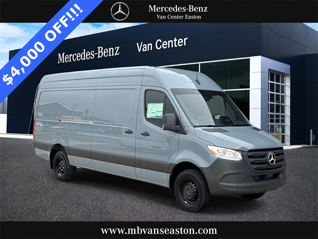 2025 Mercedes-Benz Sprinter Cargo Van Base's photo