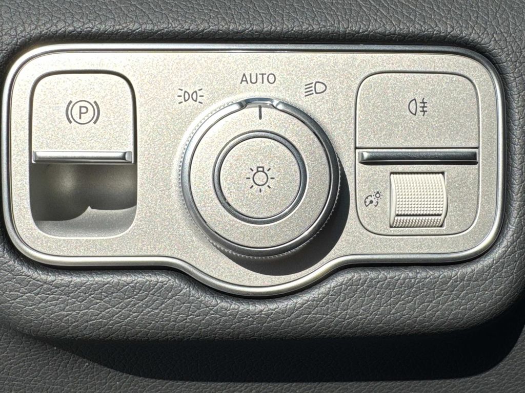 2026 Mercedes Benz GLE 450e 4MATIC photo 29