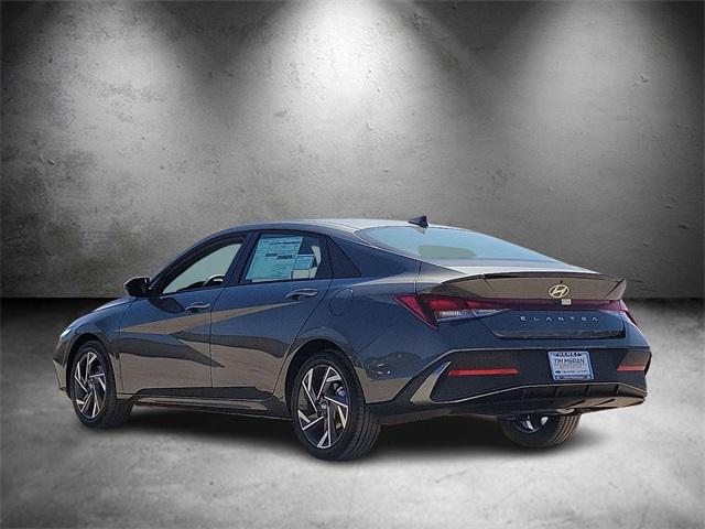 2025 Hyundai Elantra SEL Sport photo 4