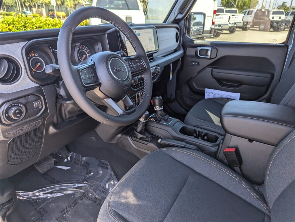 2025 Jeep Gladiator Sport S photo 12