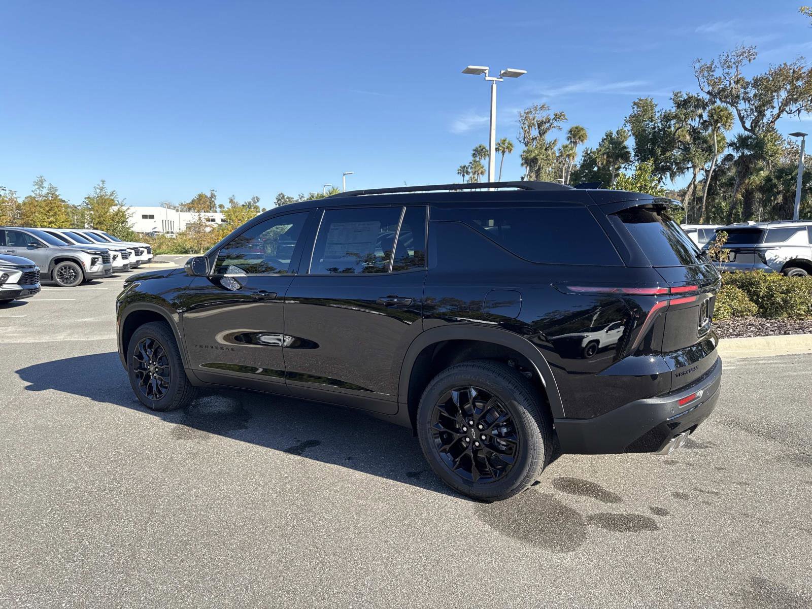 2026 Chevrolet Traverse photo 2