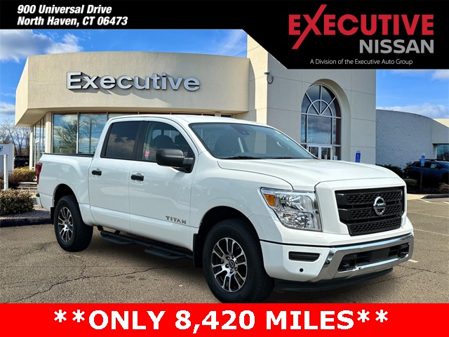 2024 Nissan Titan SV