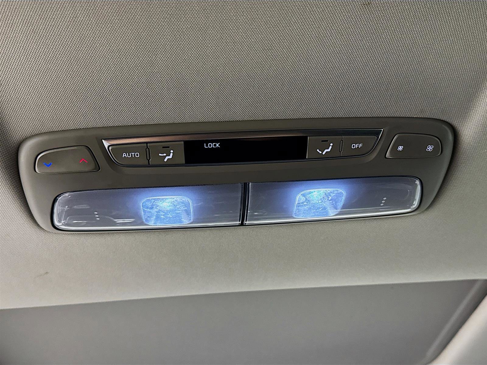 2022 Kia Telluride EX photo 26