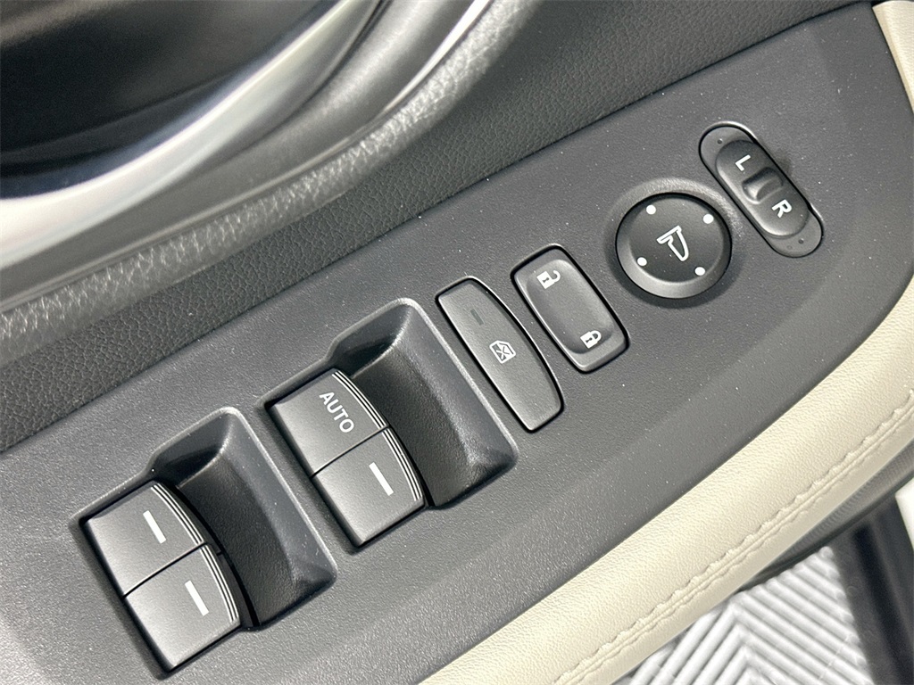 2026 Honda HR-V LX photo 20