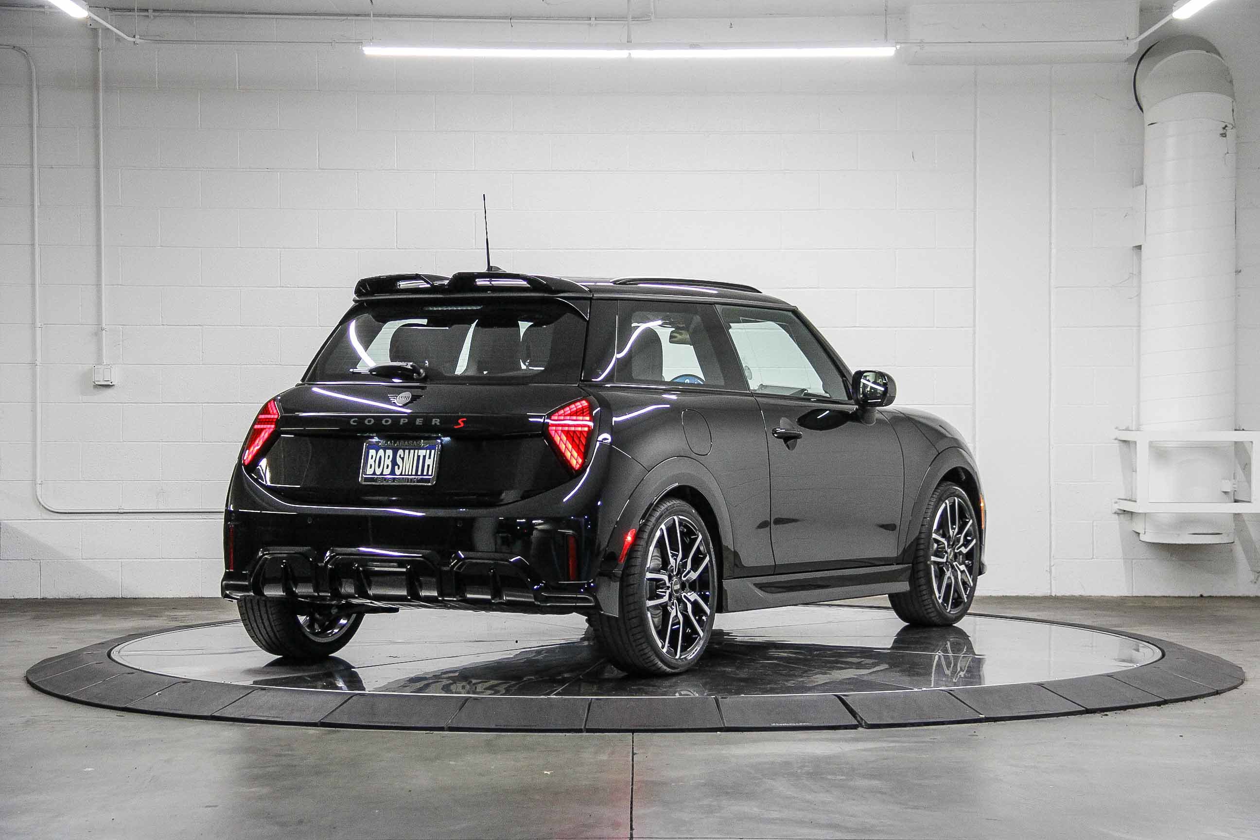 2026 Mini Cooper Hardtop S 2 Door Iconic photo 6