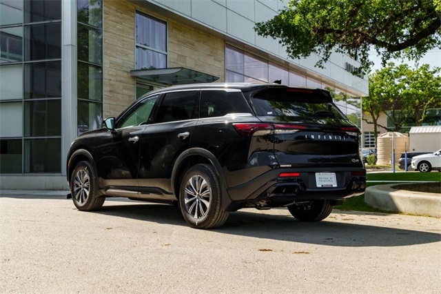 2025 Infiniti QX60 Pure photo 4