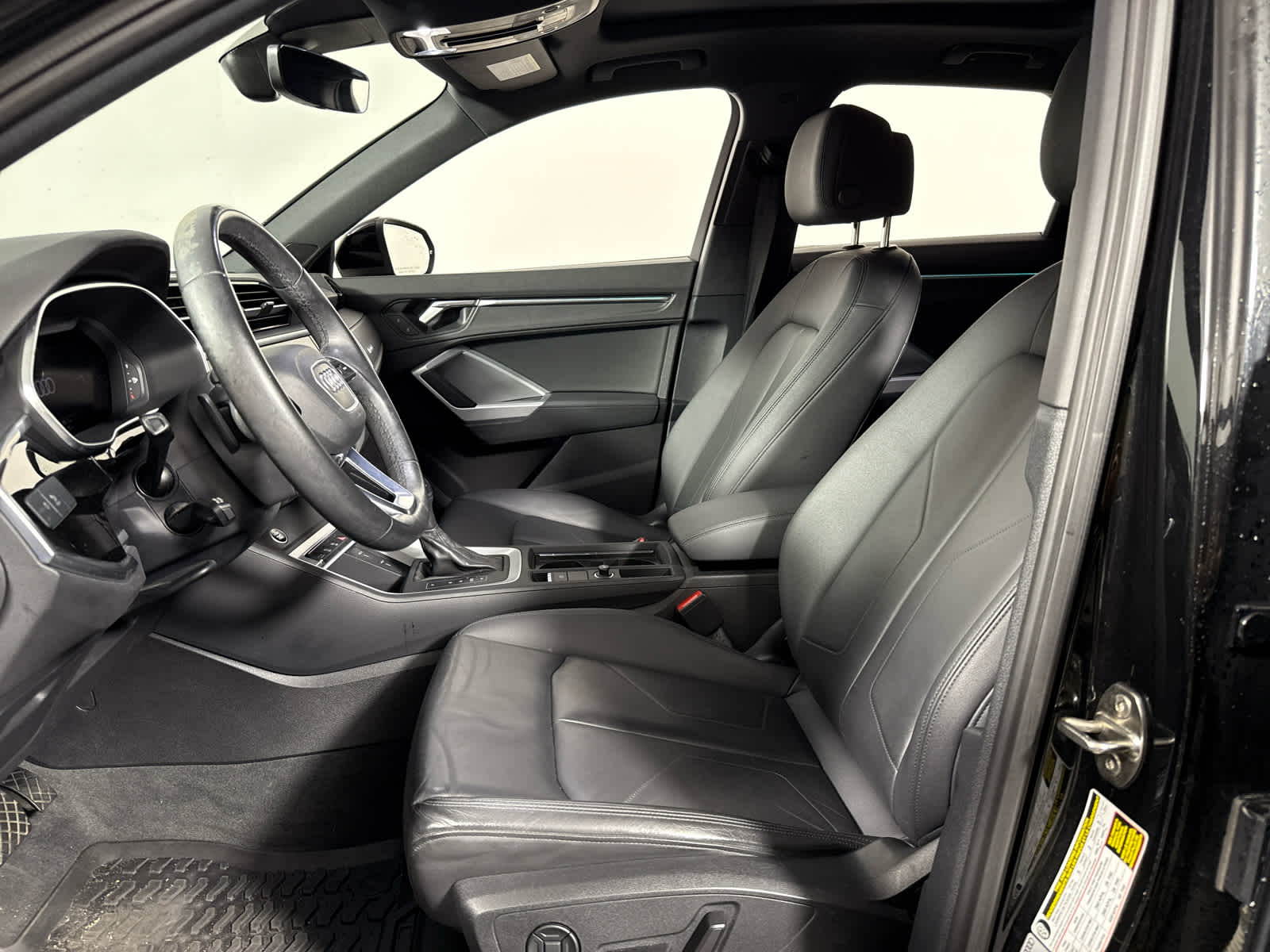 2022 Audi Q3 S line Premium Plus photo 15