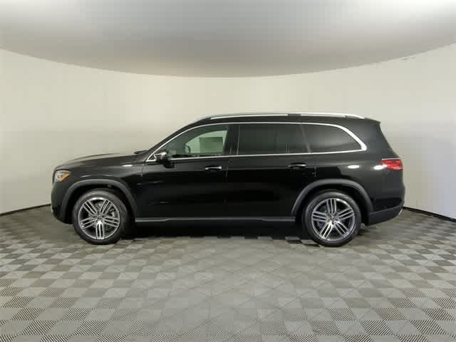 2025 Mercedes Benz GLS 450 photo 5