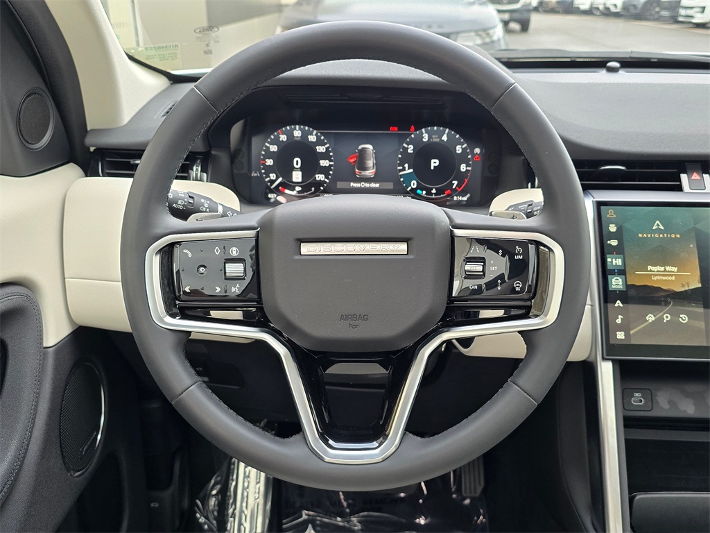 2024 Land Rover Discovery Sport S photo 11