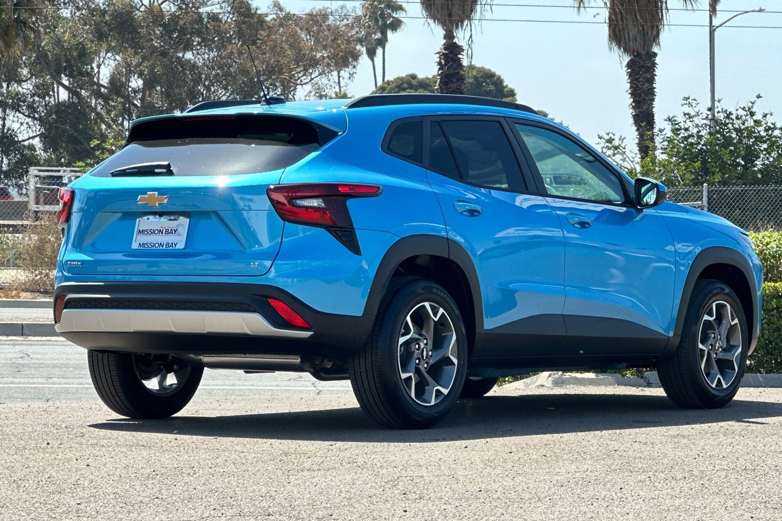 2025 Chevrolet Trax LT photo 4