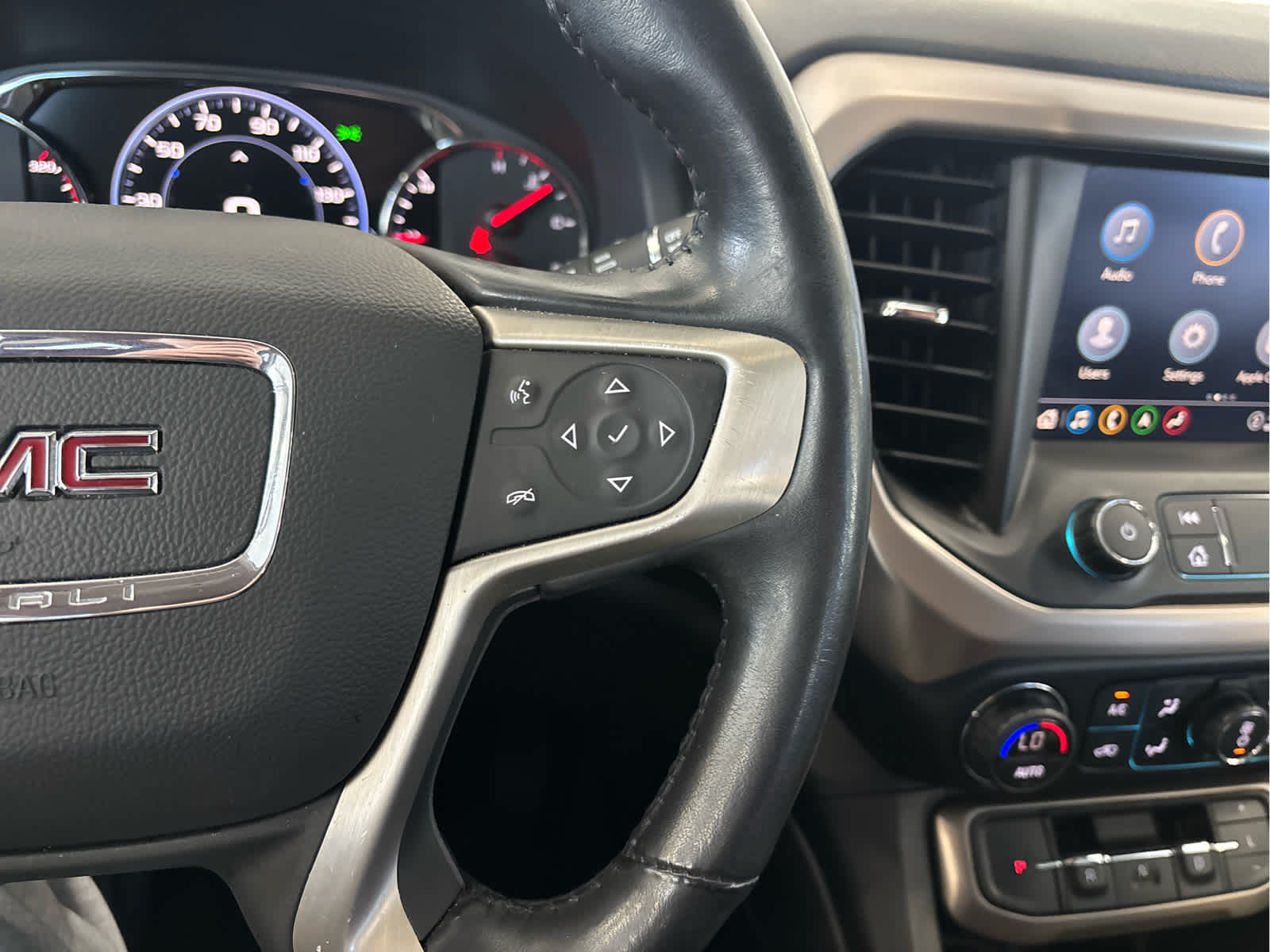 2021 Gmc Acadia Denali photo 16