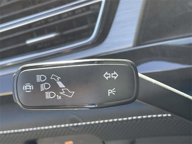 2026 Volkswagen Atlas Cross Sport SE Technology photo 26