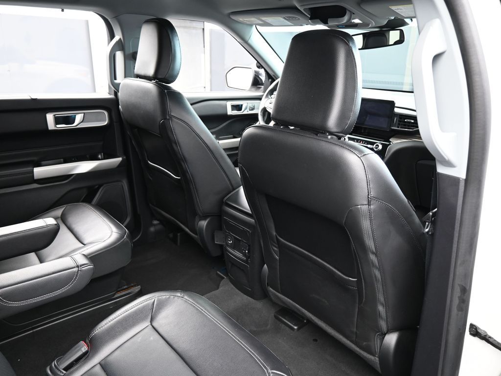 2022 Ford Explorer Limited photo 40