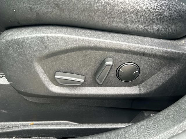 2024 Ford Edge Titanium photo 18