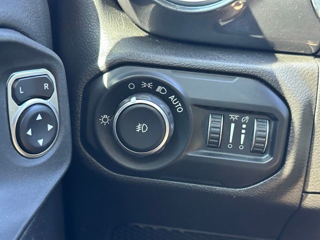 2021 Jeep Wrangler Unlimited Rubicon 392 photo 16
