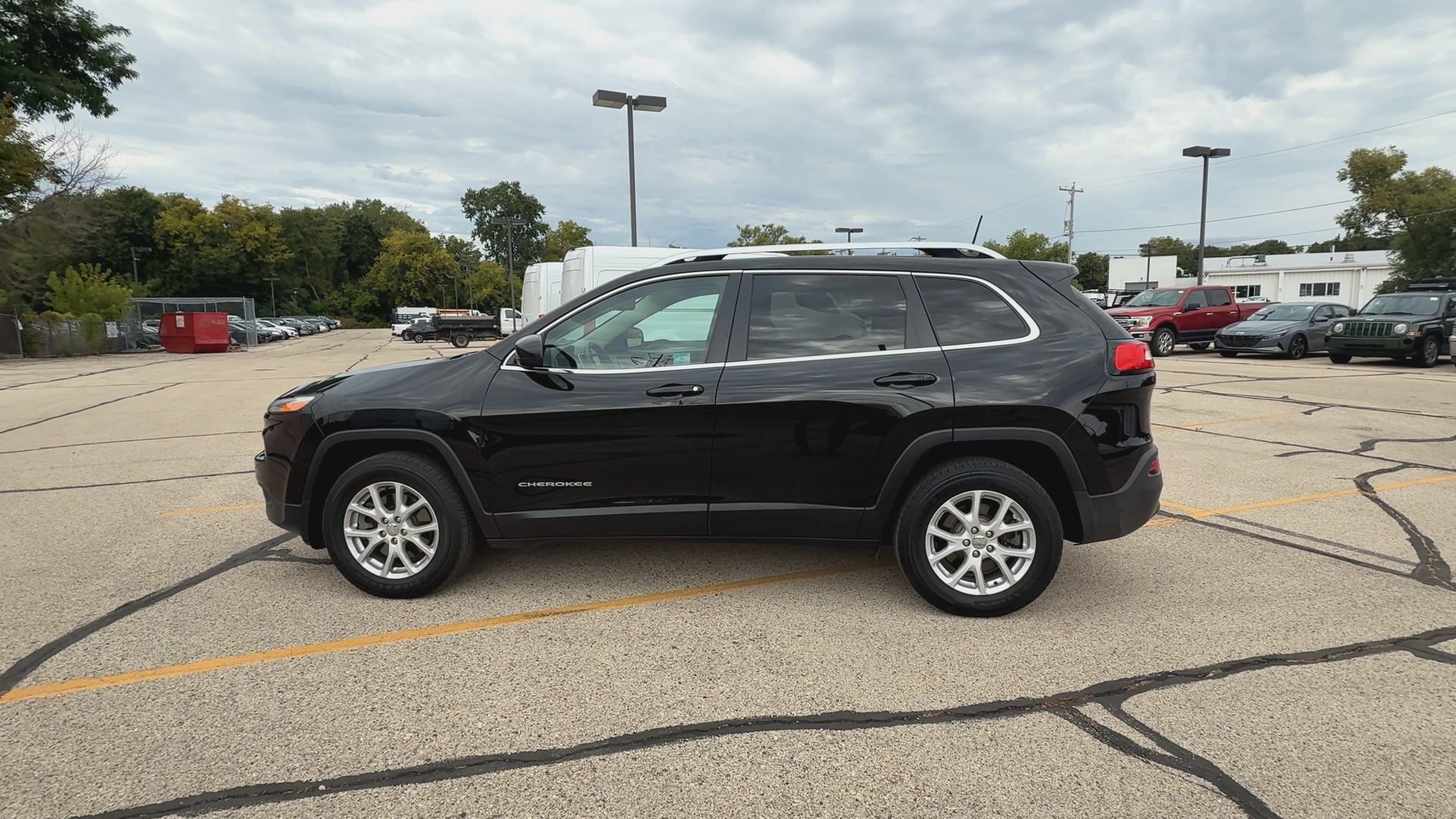 2017 Jeep Cherokee Latitude photo 27