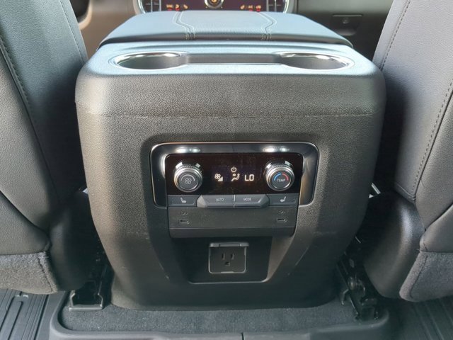 2025 Gmc Yukon photo 16