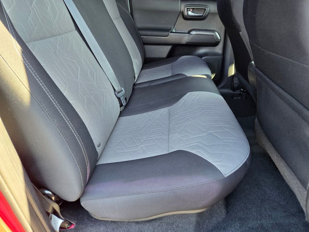 2021 Toyota Tacoma SR photo 14
