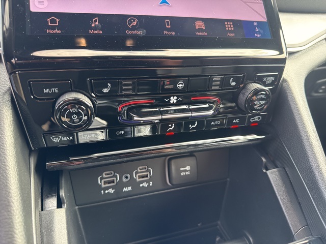 2025 Jeep Grand Cherokee Limited photo 18