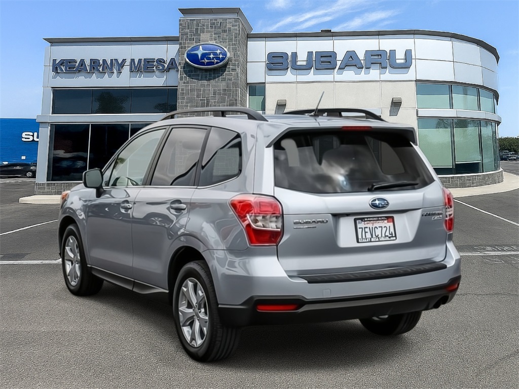 2015 Subaru Forester 2.5i Limited photo 2