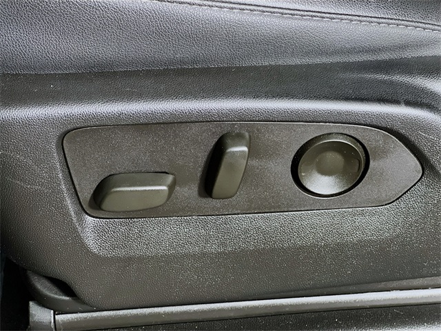 2023 Chevrolet Tahoe LT photo 4