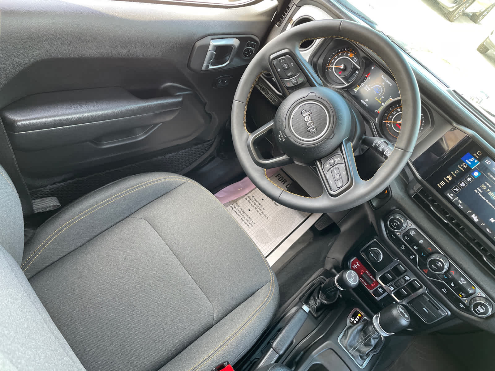 2024 Jeep Wrangler Willys photo 15