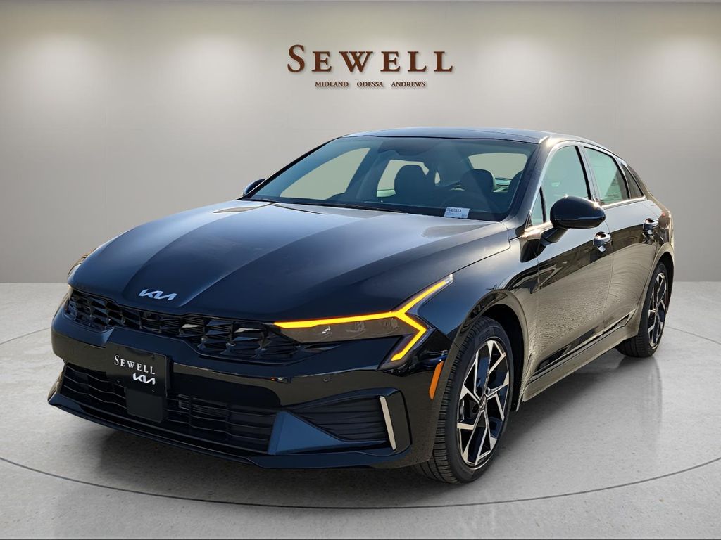 2026 Kia K5 EX's photo