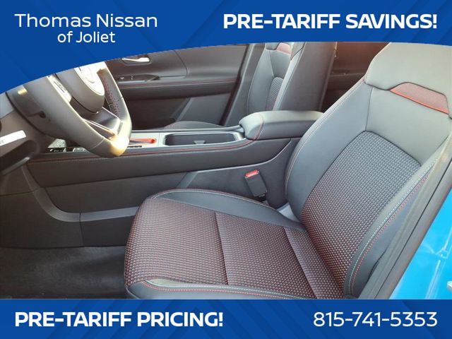 2026 Nissan Kicks SR photo 8