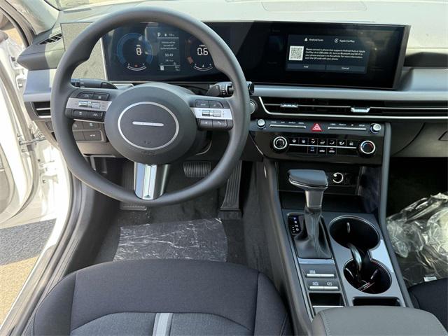 2025 Hyundai Sonata SE photo 15