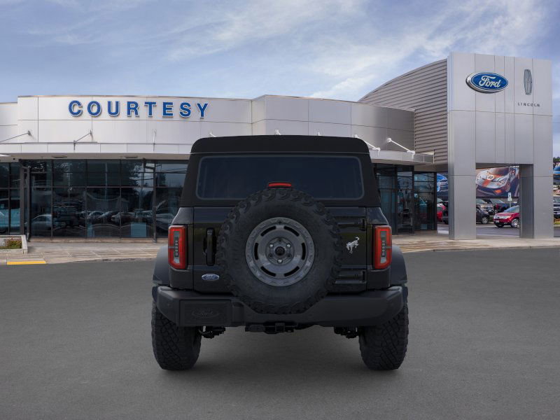 2024 Ford Bronco Outer Banks photo 4