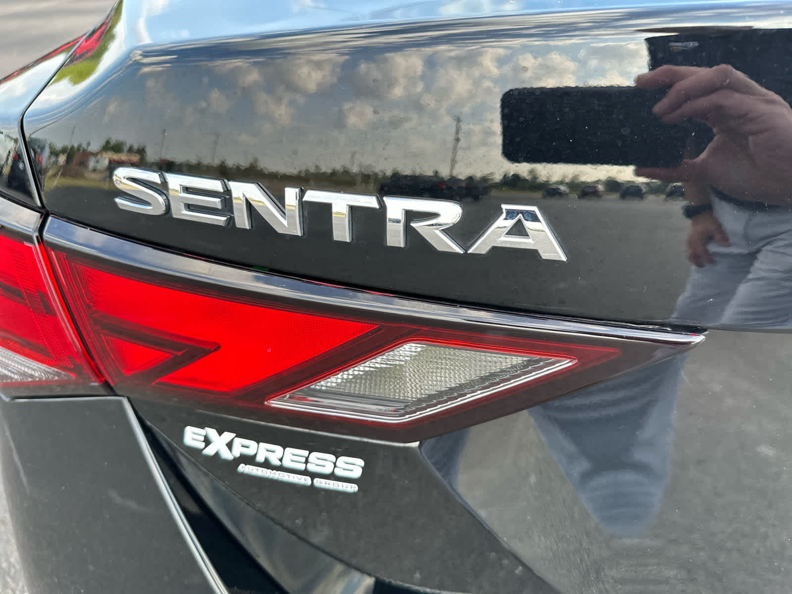 2024 Nissan Sentra SV photo 26