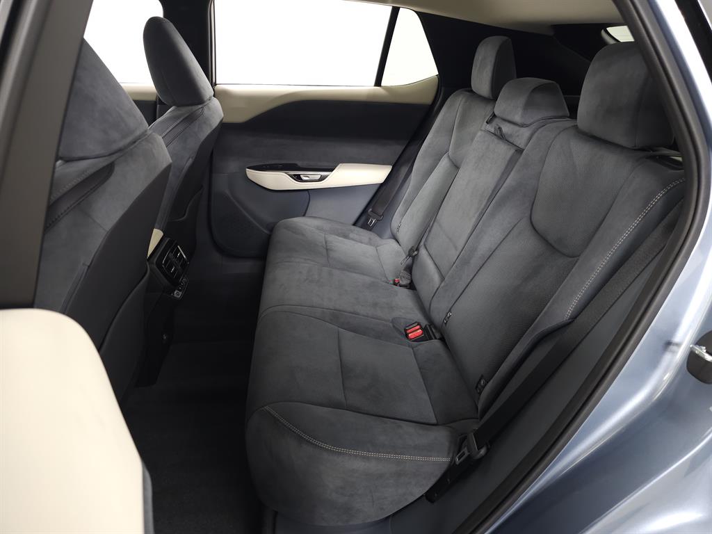 2024 Lexus RZ 300e photo 35