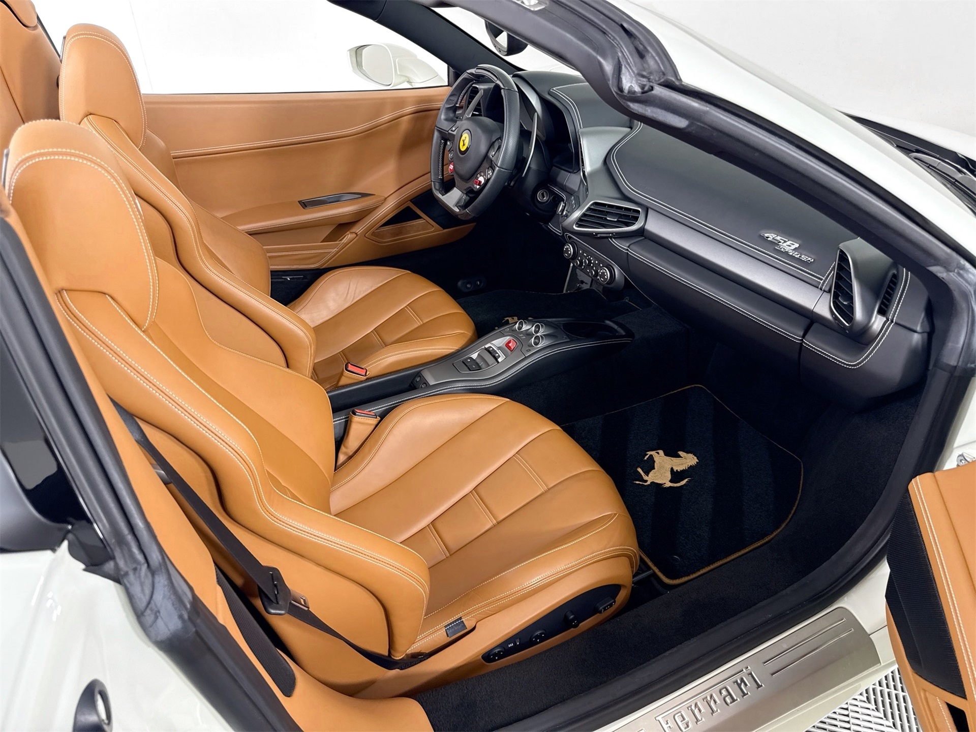 2015 Ferrari 458 Spider Base photo 18