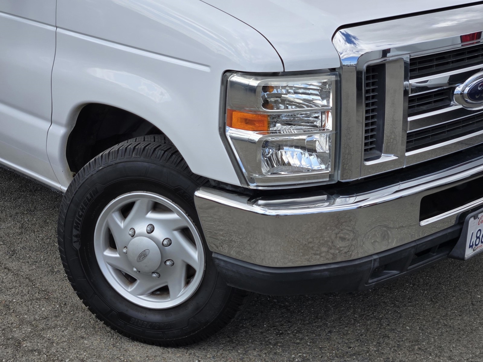 2012 Ford E-250 Cargo photo 7