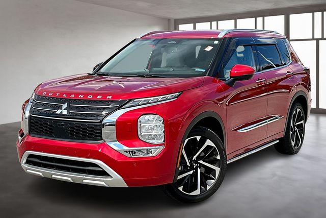 2024 Mitsubishi Outlander SEL photo 2